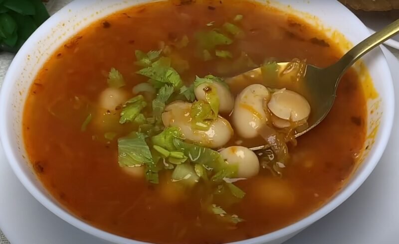Фасолада - гениальный греческий суп из простых продуктов. Быстрый и вкусный рецепт за минуты