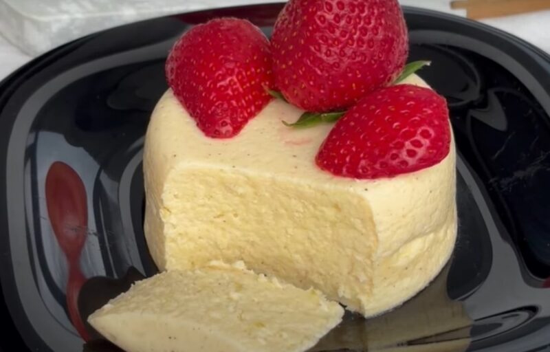 Быстрый десерт из творога в кружке. Чизкейк с яблоком: изысканное лакомство