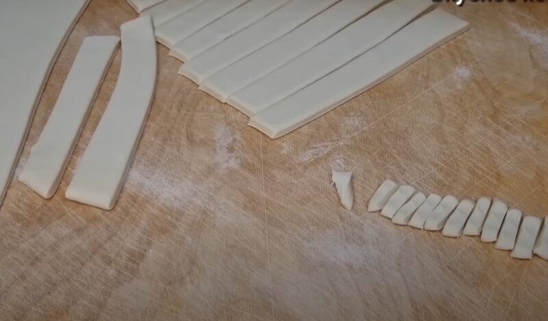 На Кавказе это блюдо могут есть 7 дней подряд . А мясо не важно какое, оно будет сочным и мягким