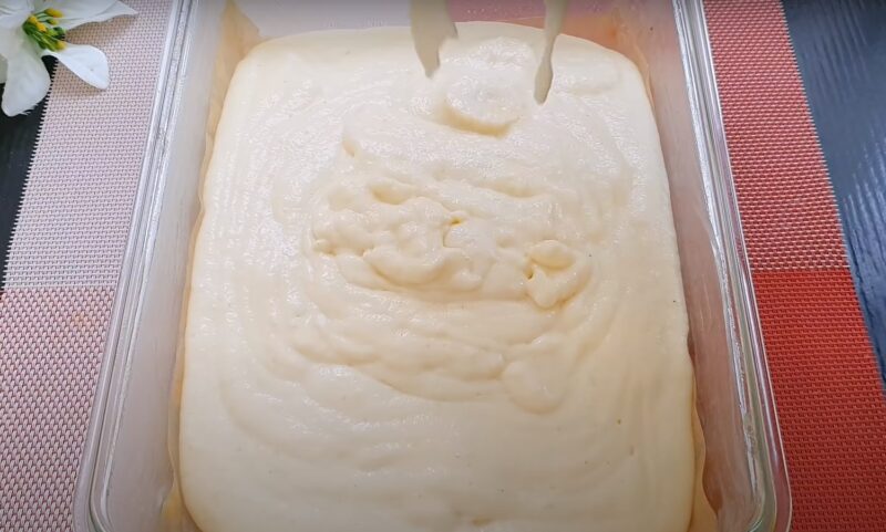 Беру 1 банан и 300 грамм манки. Рецепт вкусного и воздушного манника: вся семья в восторге