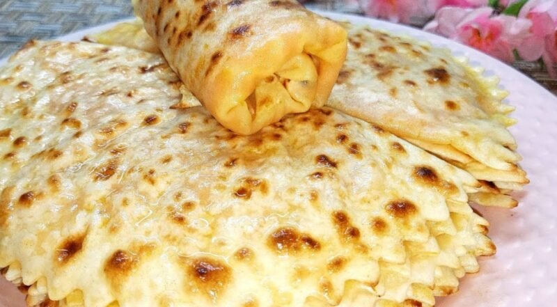 Вода, мука и тыква. Так просто, а как вкусно: тонкие и нежные овощные чебуреки